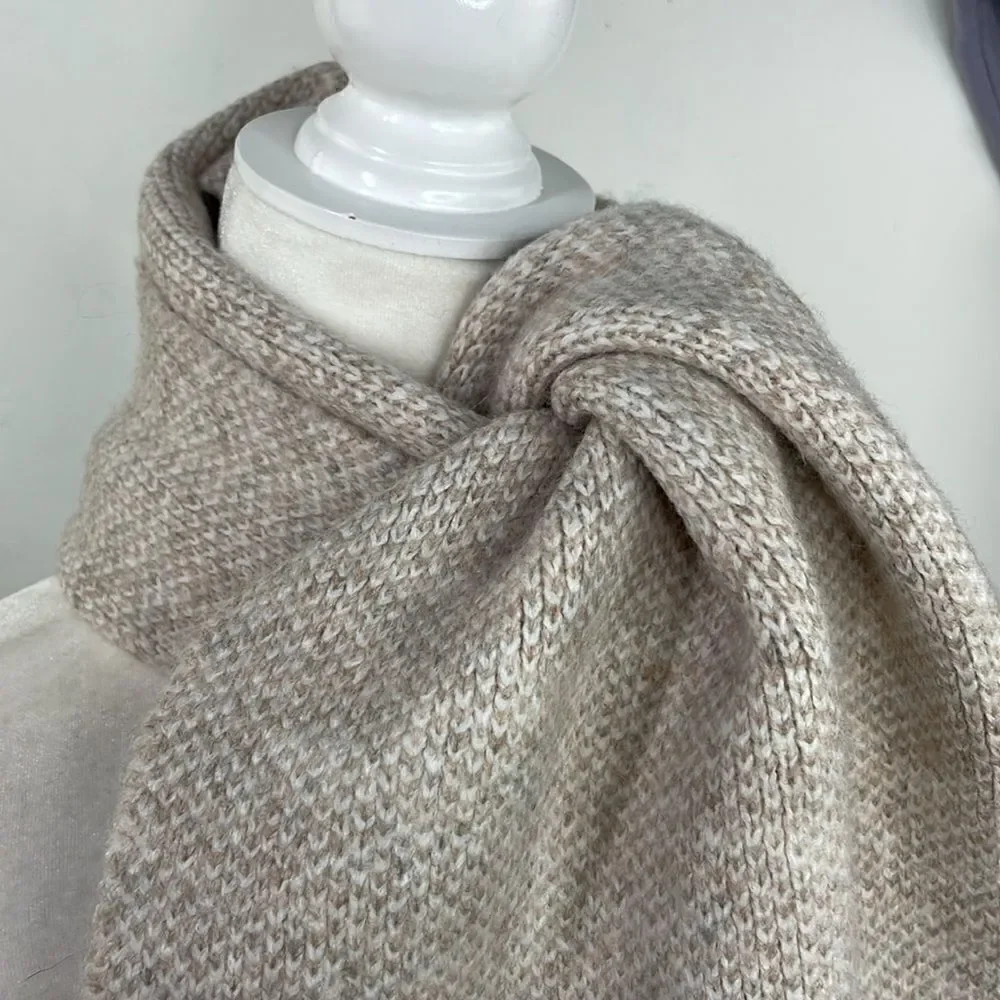 Scarf Rectangular Tight Knit with Embellishments detail OS